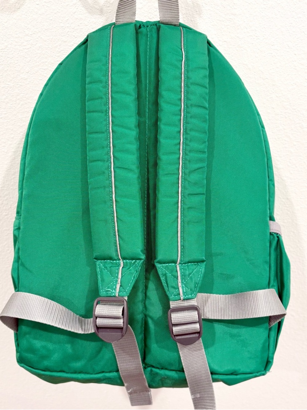 L.L. Bean Junior Original Bookpack Backpack, 17 L in Kelly Green - Picture 7 of 8